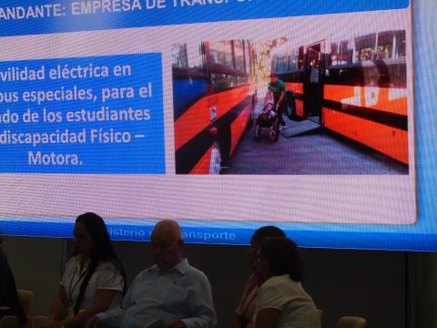 Feria Internacional de Transporte y Logística en el Recinto Ferial PABEXPO, se presenta la propuesta de Proyecto a la cooperación internacional de cuba Caribe. “Movilidad en Ómnibus especiales Eléctricos para el traslado de estudiantes con discacidad Físico-motoras.” 